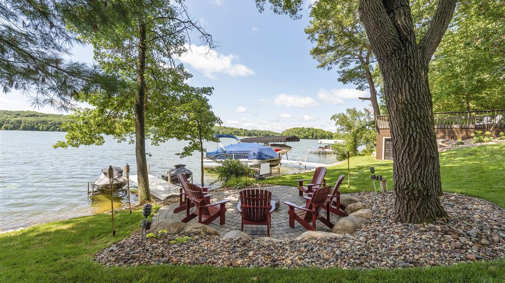 Wapogasset Lodge Retreat- Firepit Waterview